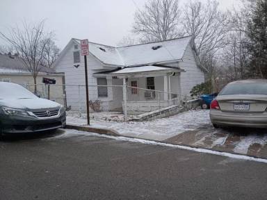 Main picture of 1129 Penn St
