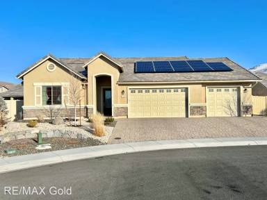 Main picture of 213 Holly Oak Ct