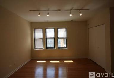 Main picture of 4751 N Troy St