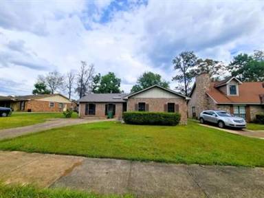 Main picture of 3044 Cross Creek Dr