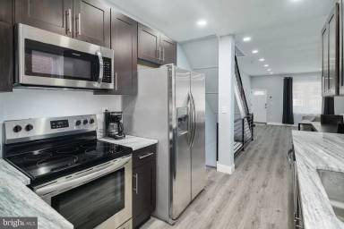 Main picture of 2944 W Susquehanna Ave