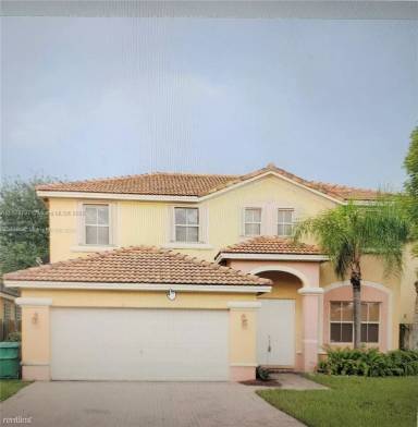 Main picture of Villas Del Campo