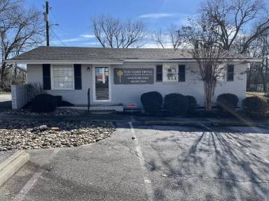 Main picture of 312 Williams St
