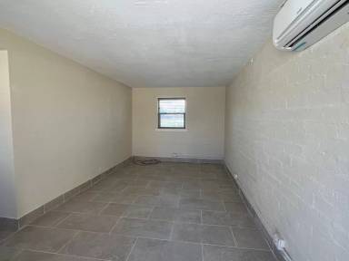 Main picture of 175 Johnston Dr
