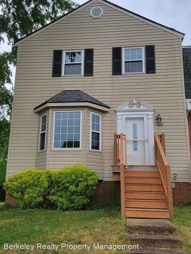 Main picture of 1600 Skiffes Creek Cir