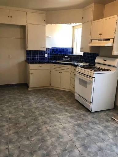Main picture of 1306 Canal Farm Ln