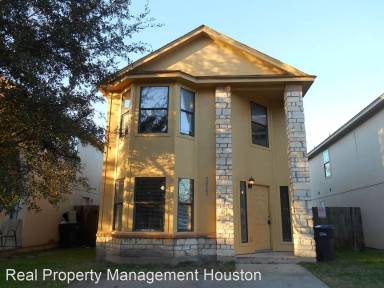 Main picture of 3013 La Estancia Ln
