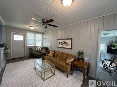 Main picture of 3107 W 42nd Ave