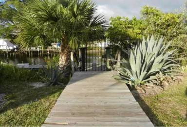 Main picture of 809 Hummingbird Way