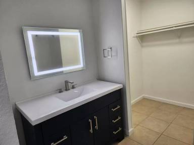 Main picture of 8147 Eddington Way
