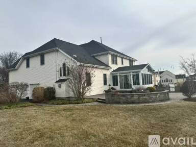 Main picture of 6 Whitson Ln