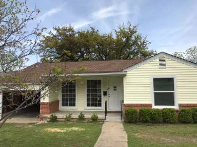 Main picture of 2129 W Lotus Ave