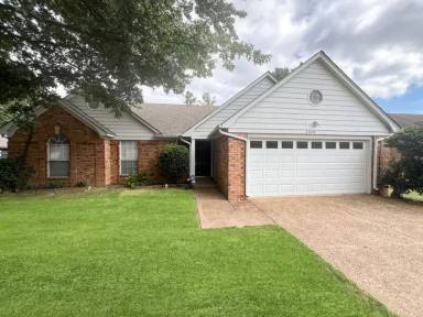 Main picture of 3320 Kenbridge Dr