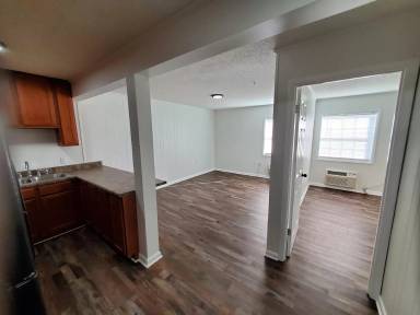 Main picture of 808 Carolina Dr