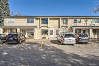 Main picture of 8933 Field St