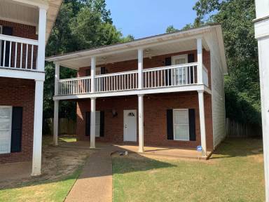 Main picture of 10 Brook Meadows Cir