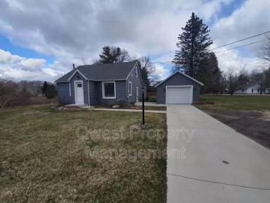 Main picture of 6315 Knapp St NE