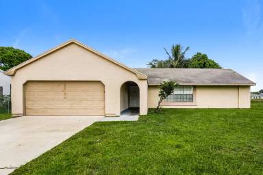 Main picture of 501 SW Belmont Cir