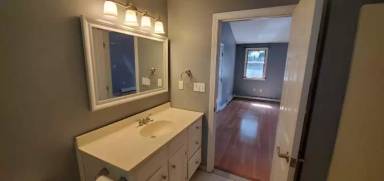 Main picture of 60 E Elm Ave