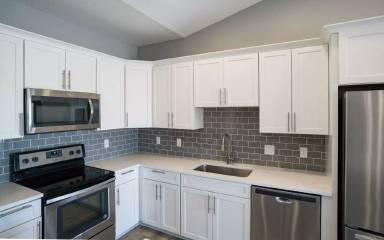 Main picture of 615 SE Tallgrass Ln