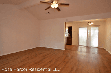 Main picture of 1003 West Ln