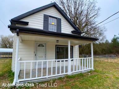 Main picture of 1628 Lower Hopedale Rd