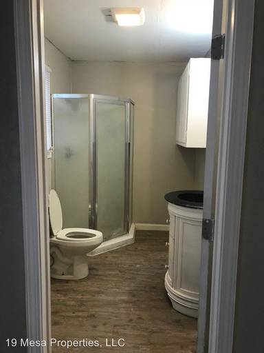 Main picture of 913 S Hockley
