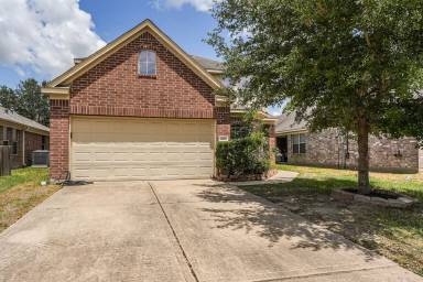 Main picture of 18522 Burgundy Sky Way
