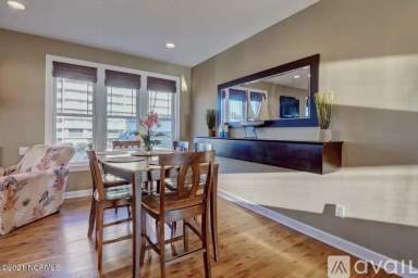 Main picture of 105 Ocean Blvd