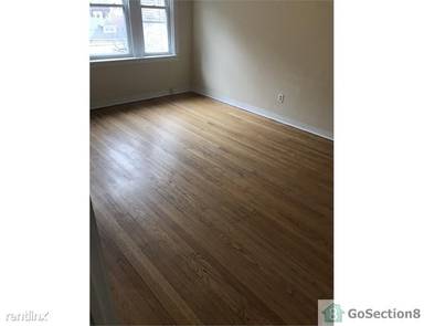 Main picture of 6560 S Western Ave
