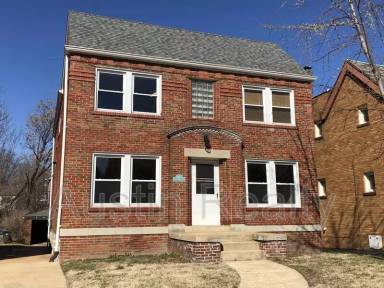 Main picture of 1127 Claytonia Ter