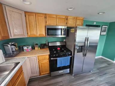 Main picture of 321 E 2nd Ave