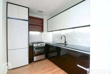 Main picture of 581 Ocean Pkwy