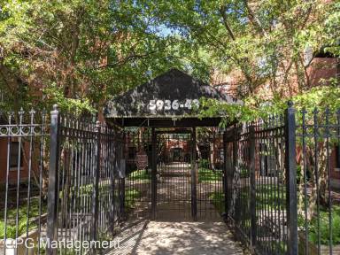 Main picture of 5948 S King Dr