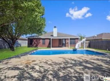 Main picture of 4702 Ronald Dr