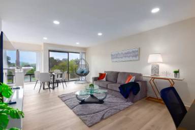 Main picture of 4293 5th Ave