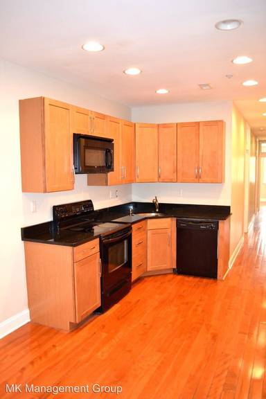 Main picture of 1412 W Susquehanna Ave