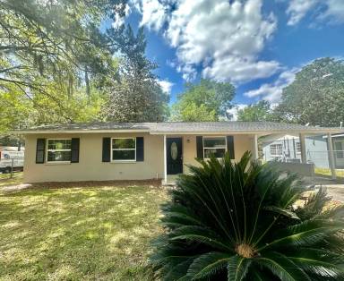 Main picture of 1140 NE 25th Ter