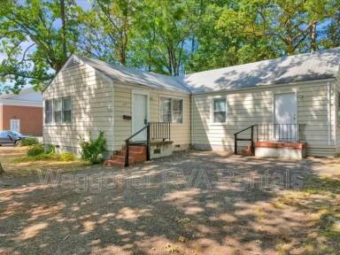 Main picture of 833 Welton Ave
