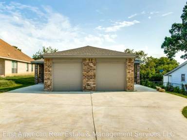 Main picture of 3213 Karen St