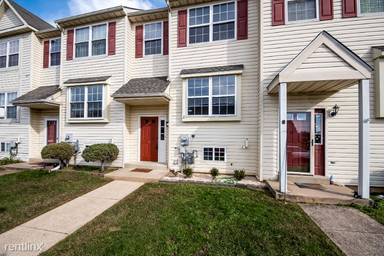 Main picture of 55 Franklin Dr