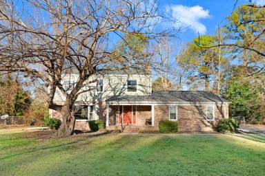 Main picture of 202 Deluca Rd