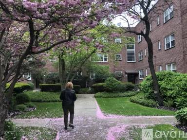 Main picture of 40 Glenwood Ave