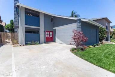 Main picture of 743 Euclid Ave
