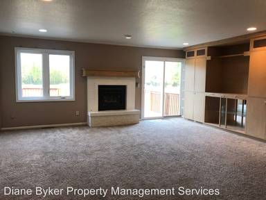 Main picture of 4026 Lunar Dr