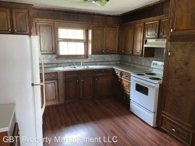 Main picture of 702 W Yeagua St