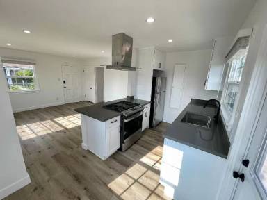 Main picture of 6007 W 85th Pl