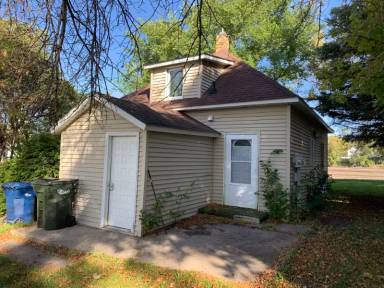 Main picture of 702 E Junius Ave