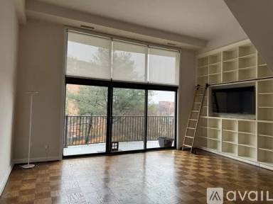 Main picture of Sutton Place Condo