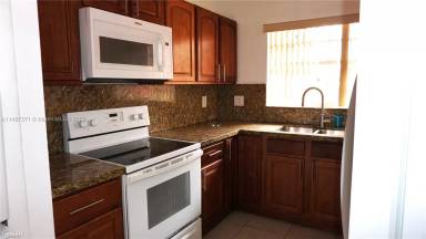 Main picture of 13465 SW 62nd St